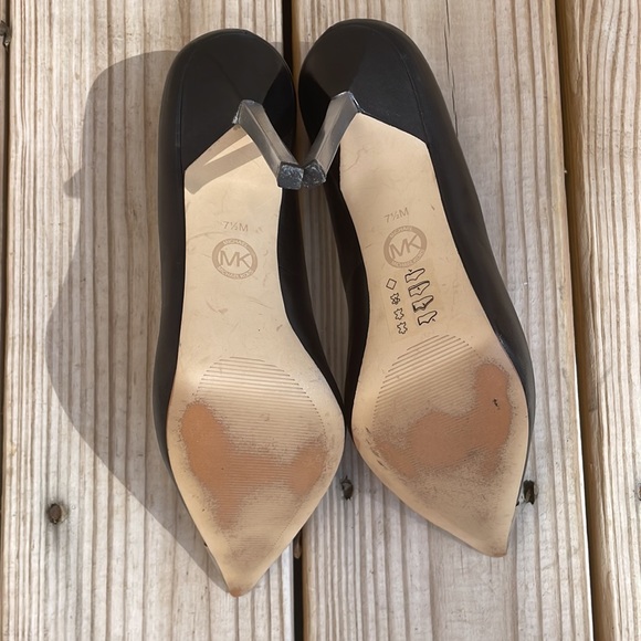 Michael Kors "ZADY" Black Leather Heels Size 7.5 - Picture 10 of 12